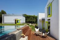 Koning Eizenberg Architecture's Informal House was a winner in the 2014 AIA Housing Awards one- and two-family custom residences category.