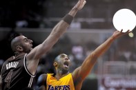 Thanks to LED lighting specified, the signature yellow and purple of the Lakers’ uniforms pop when the team plays at the Staples Center in Los Angeles.