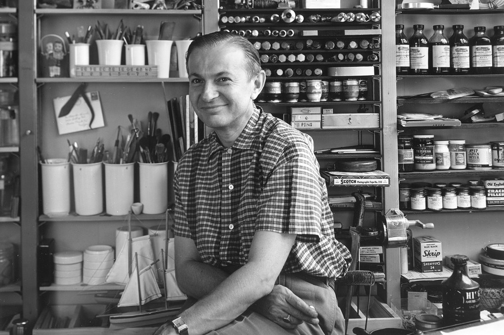 Alexander Girard