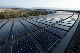 Apple’s new headquarters in Cupertino is powered by 100 percent renewable energy, in part from a 17-megawatt onsite rooftop solar installation.