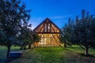Přístavba Jižní Čechy, HAMR's addition to a residence in South Bohemia, Czech Republic