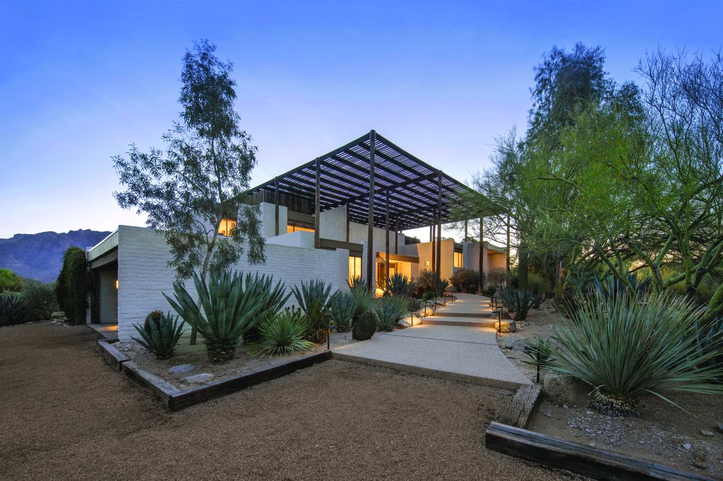 At press time, Judith Chafee’s landmark Ramada House (1971, above) in Tucson, Ariz., was for sale.