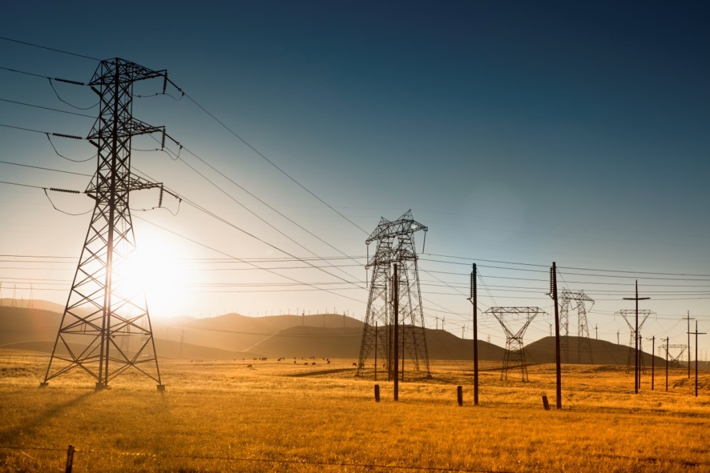 Powerlines In California USA High-Res Stock Photo – Getty Images