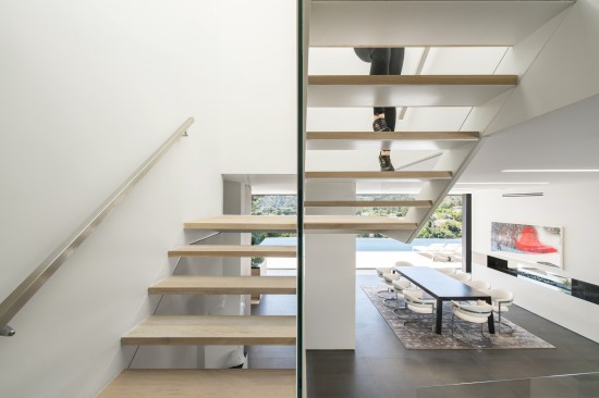 entry staircase