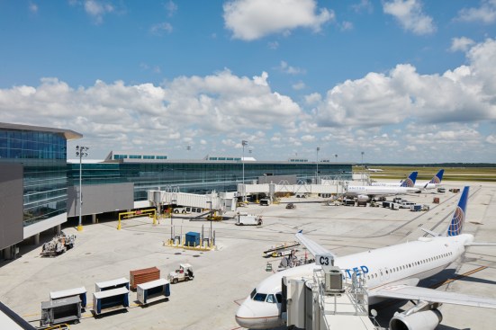The flexible airfield layout accommodates a mix of wide- and narrow-body aircraft for a total of 14 gates.