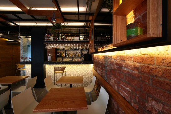 Restaurante and Bar