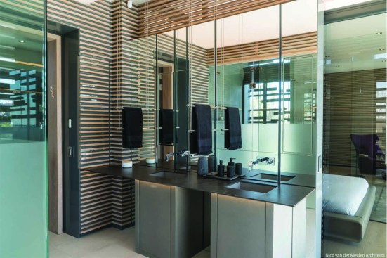 Main bathroom