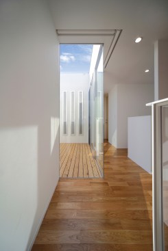 Corridors:You can see the framed sky from the corridors.