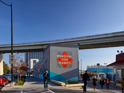 Entrance to Fish Market from Maine Ave