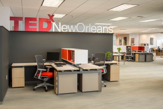 Knoll Antenna workspaces were selected for the open office area.