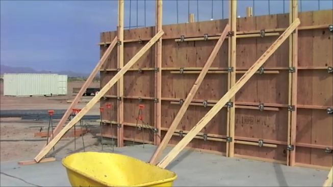 detail CRCM nailer nailed to formwork