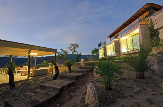 RR House by Buro Arquitectura