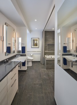 The view as you walk in to this fully-accessible bath