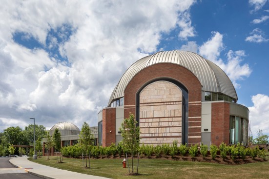 Project: The Temple-Tifereth Israel
Architect: Centerbrook Architects and Planners
Location: Beachwood, OH.