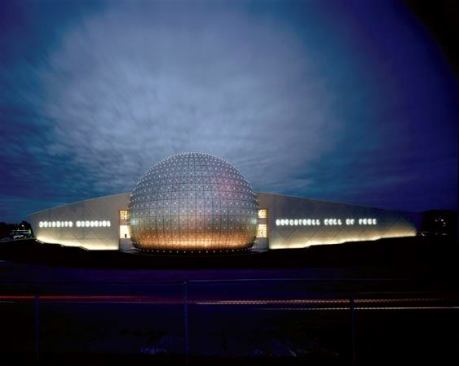 Naismith Memorial Basketball Hall of Fame, Springfield, Mass., Gwathmey Siegel & Associates Architects, 2002 (exterior)