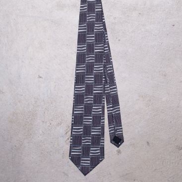 Tie in Embassy pattern