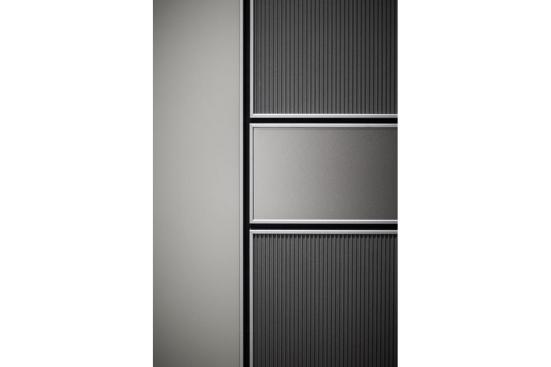 LEVELe Wall System with Capture panels; insets in Bonded Aluminum with Dark Patina and Delta pattern and Stainless Steel with Seastone finish at 101 Capitol Centre, Jackson, Mississippi