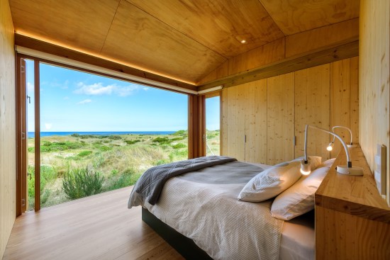 The bedroom space is kept to a minimum – just a bed. A monastic space to reflect and rest