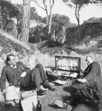 Albert Speer and Walter Brugmann picnicking and drinking on their way to Toledo, Spain, 1941
