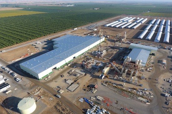 View north of CalPlant's 25-acre production facilities in Willow, Calif.