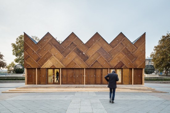 Photo Courtesy of Cyrus Cornut via Contemporist