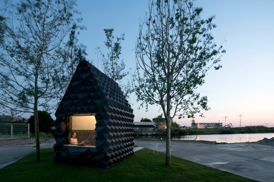 Urban Cabin by DUS