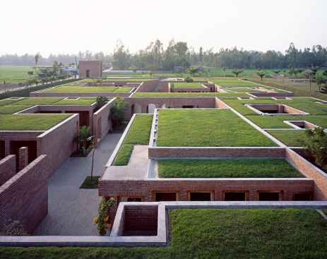 Kashef Chowdhury / URBANA. Friendship Centre, Bangladesh, 2008. Photo: Hélène Binet.