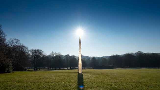 Kimsooja, A Needle Woman, Galaxy was a Memory, Earth is a Souvenir, 2014. Courtesy of the artist and Axel Vervoordt Gallery. Photo © Jonty Wilde, courtesy Yorkshire Sculpture Park.