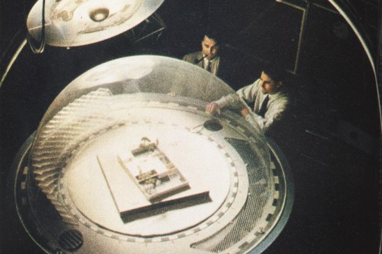 Aladar Olgyay (Hungarian, 1910–1963) and Victor Olgyay (Hungarian, 1910–1970). Thermoheliodon. 1955–56. The Olgyay brothers with their Thermoheliodon device at the Princeton Architectural Laboratory, Princeton, New Jersey. From Collier’s, October 26, 1956.