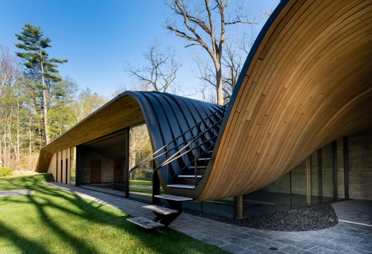 Fold House in southern Ontario, designed by Partisans