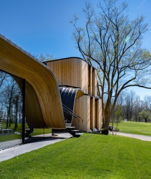 Fold House in southern Ontario, designed by Partisans