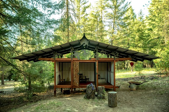 "Hutsan Shinto Shed"
