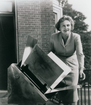 Telkes with her solar cooking oven