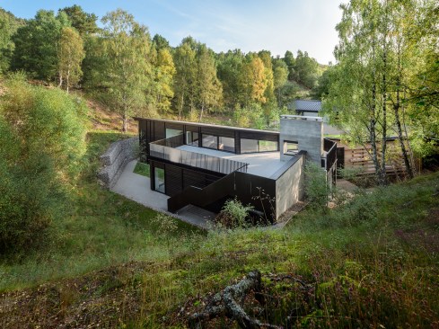 Moxon Architects' Quarry Studios; in Crathie, Scotland
