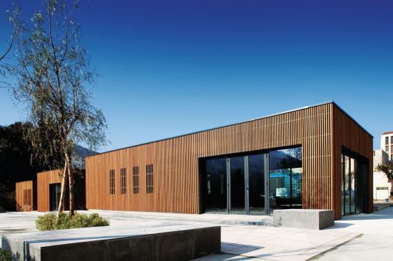 Carros Parking Lot & Urban PlanningCarros, France



N+B Architectes

Open public space on top, along with a shop, benches, and landscaping, make a new garage into an urban outdoor experience.

