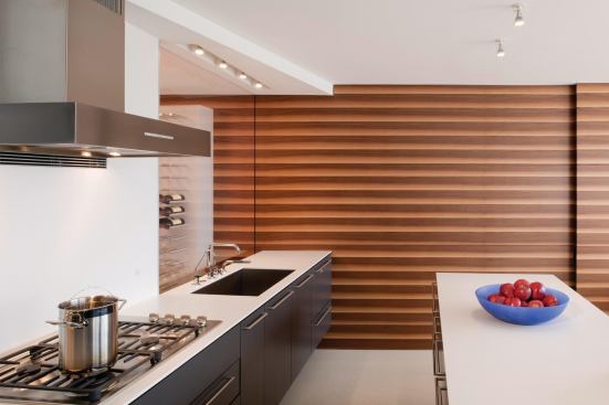 Quiet colors and sleek surfaces add glamour. 