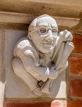 The extensive team of masons, with some refinement from RAMSA partner Graham Wyatt, designed the "Bob-Goyle" as a tribute to Robet A.M. Stern. It is located in Pauli Murray College.